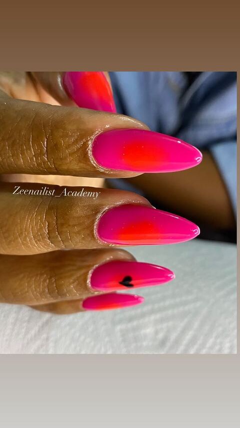 Nail art by Zeenailist Academy