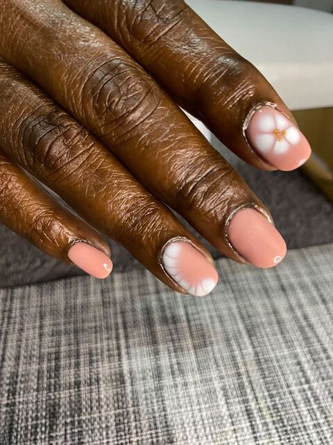 Nail art by Zeenailist Academy
