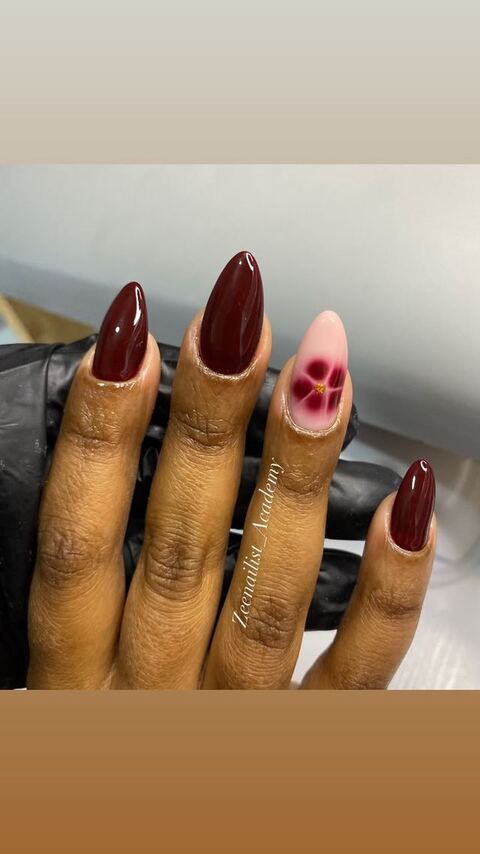 Nail art by Zeenailist Academy